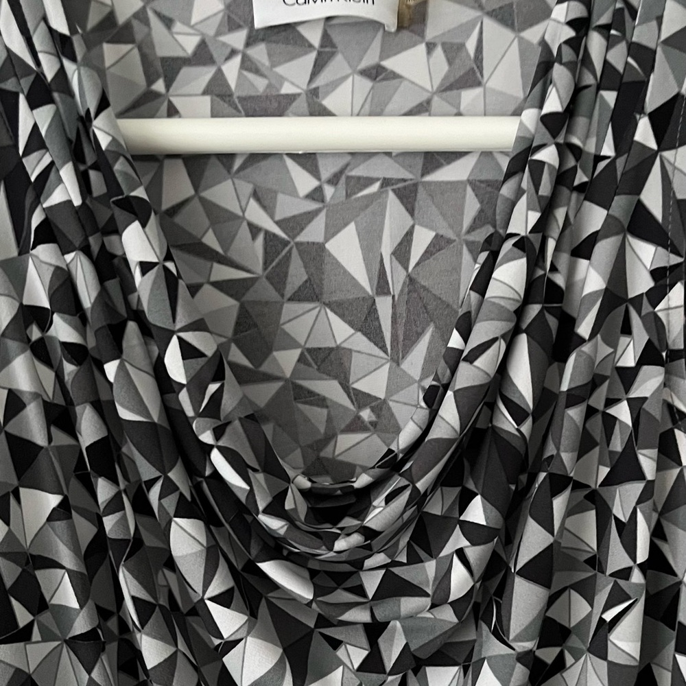 CALVIN KLEIN Sleeveless Cowl Neck  Blouse Size: Medium - Picture 2 of 8